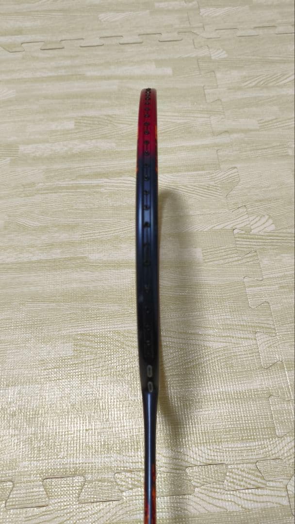 YONEX ナノフレア700バドミントンラケット 布ケース付