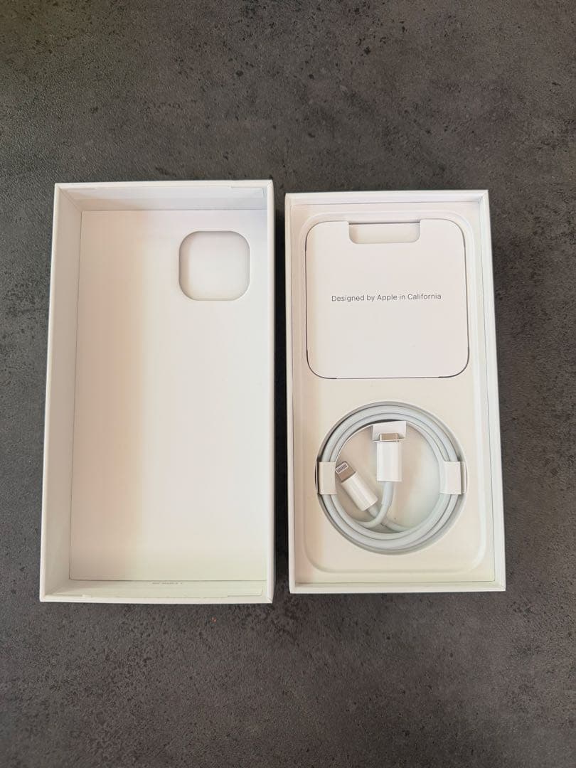 iPhone14 256GB バッテリー残量85% ブラック