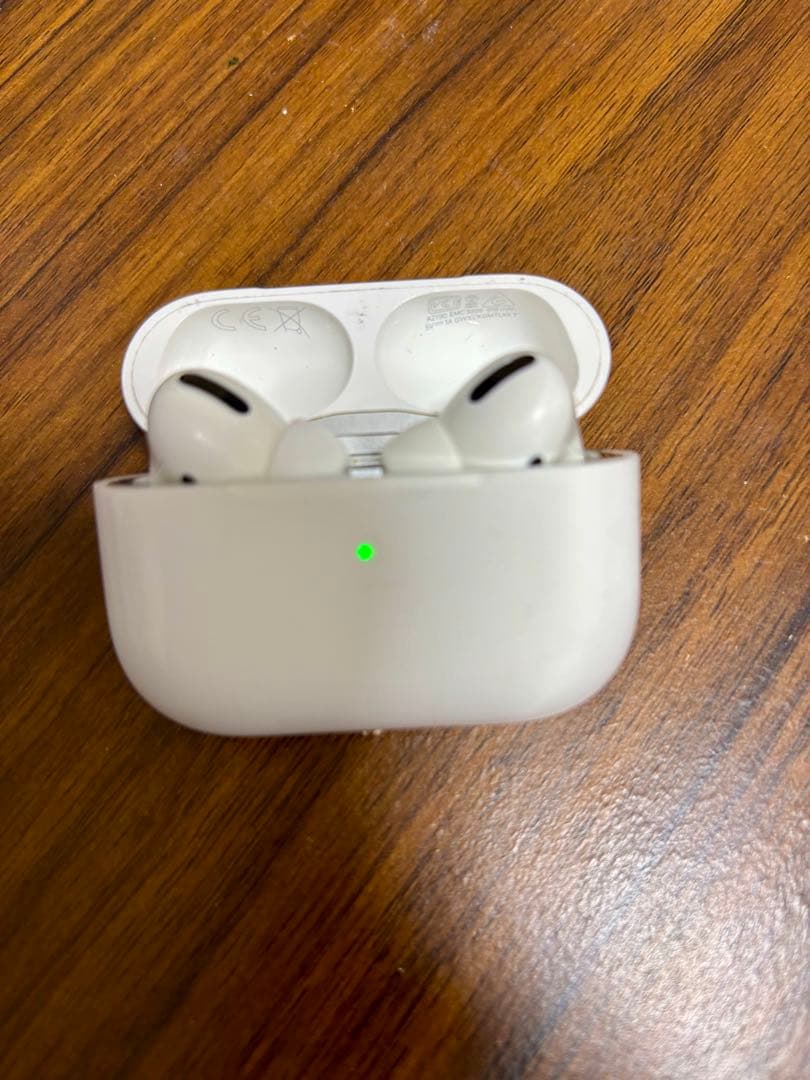 AirPods Pro 本体セット 右耳不具合あり 充電ケース付