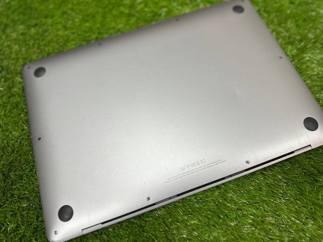 MacBook Air (Retina, 13インチ, 2019)
