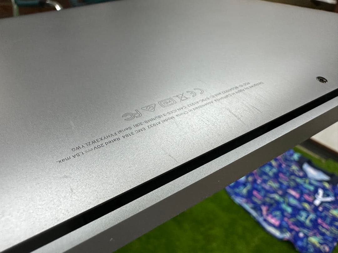 MacBook Air (Retina, 13インチ, 2019)