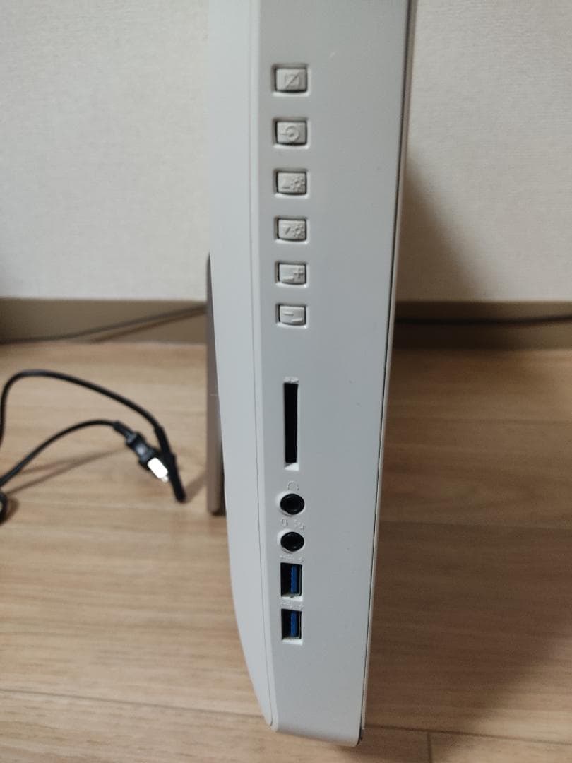 dynabook D51/32MWS ディスプレイ一体型PC