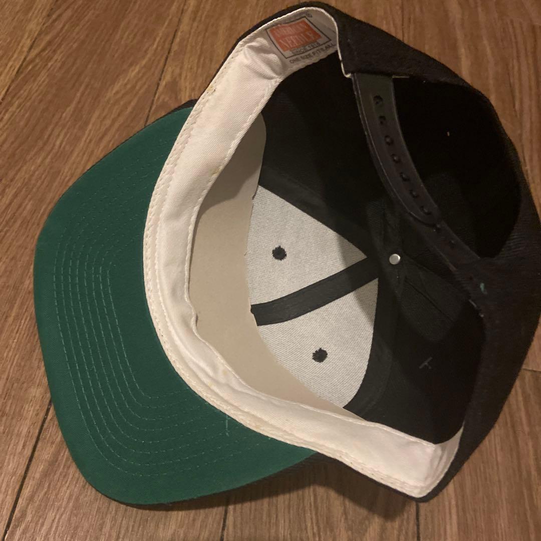 RAIDERS ブラックキャップ シールドロゴ