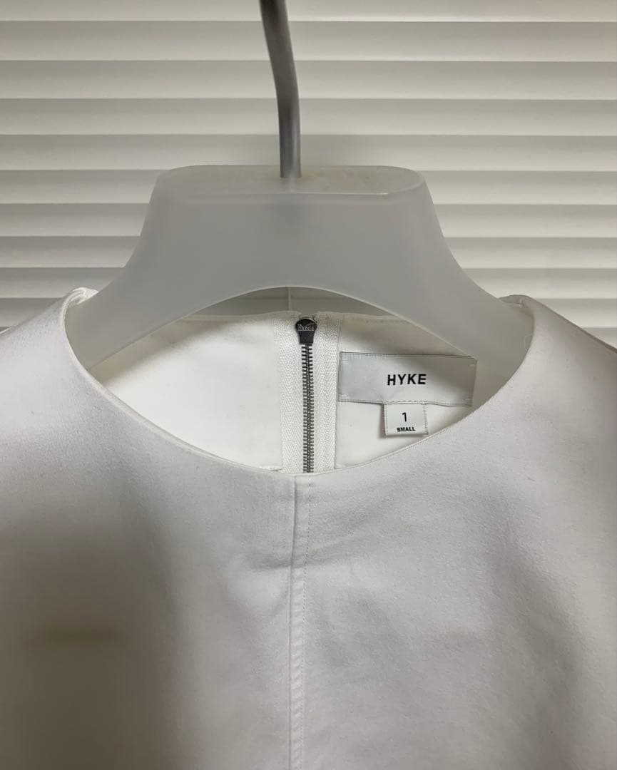 HYKE ハイク　タスランツイルトップ+ WANDERING フラットシューズ