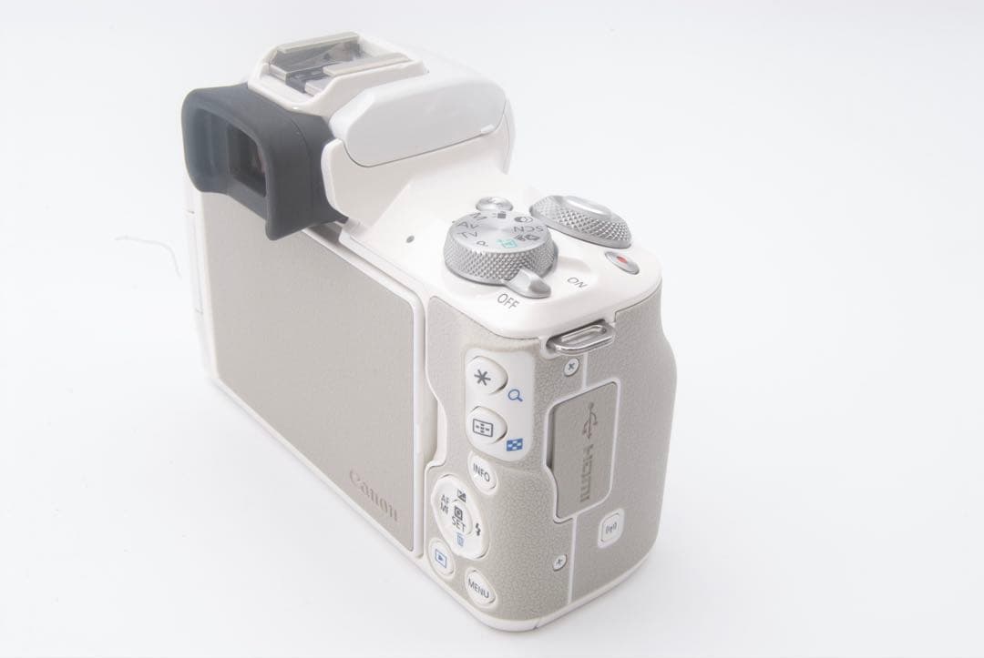 Canon EOS Kiss M レンズキット　Wi-Fi搭載　小型軽量　美品