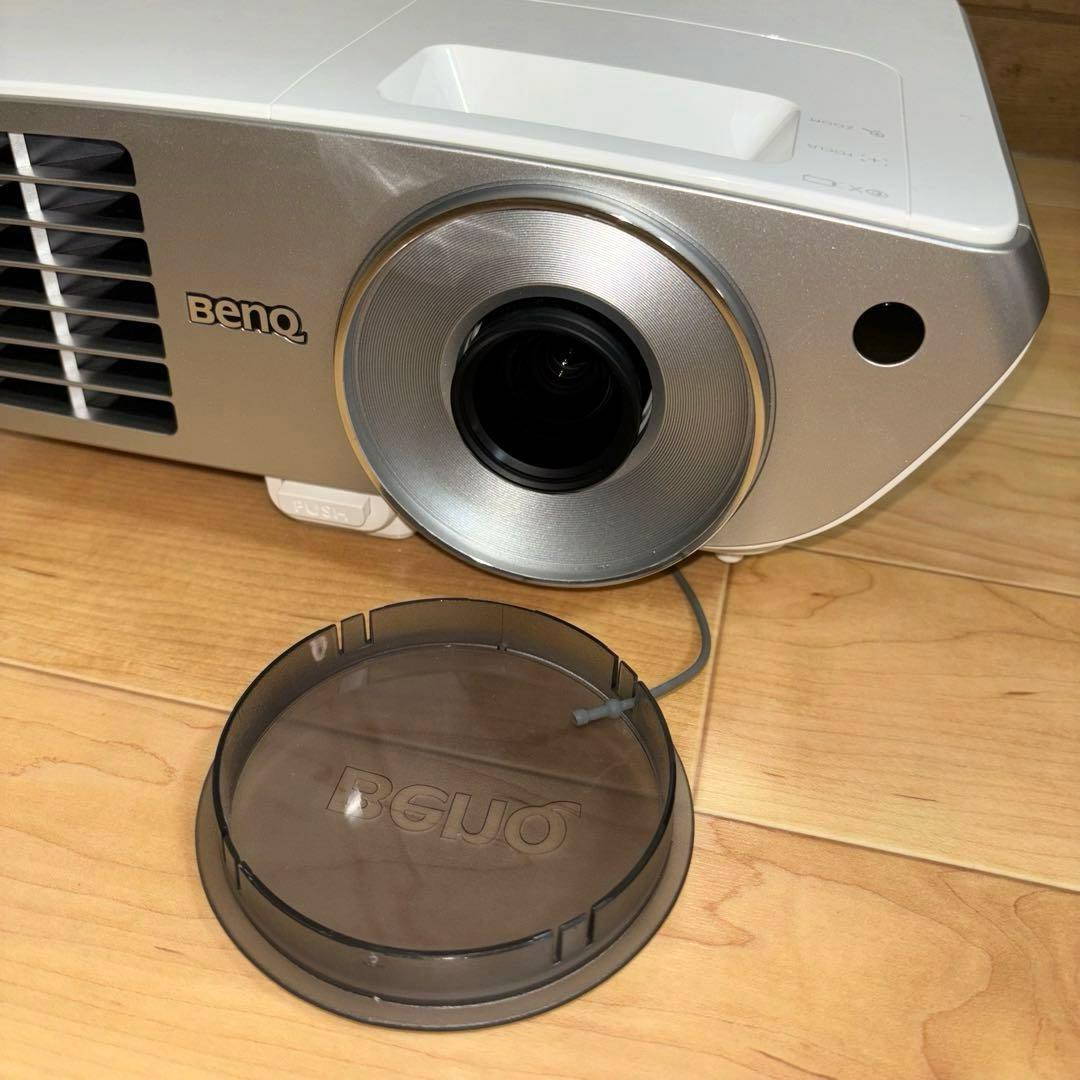 BenQ DLP W1060 プロジェクター ソフトキャリー付き