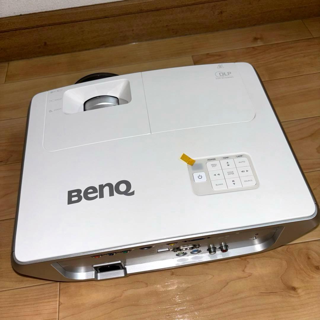 BenQ DLP W1060 プロジェクター ソフトキャリー付き