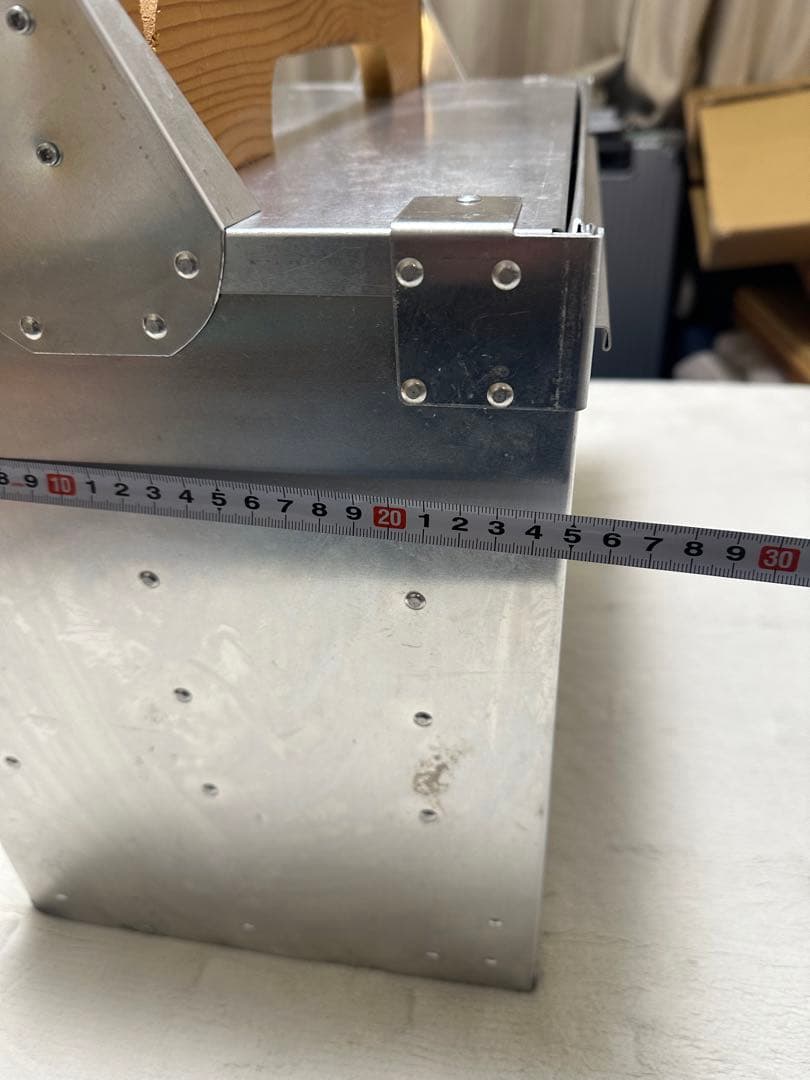 出前用 アルミ製 おかもち (木製棚/持ち手付き) 【中古・未使用】 長期保管品