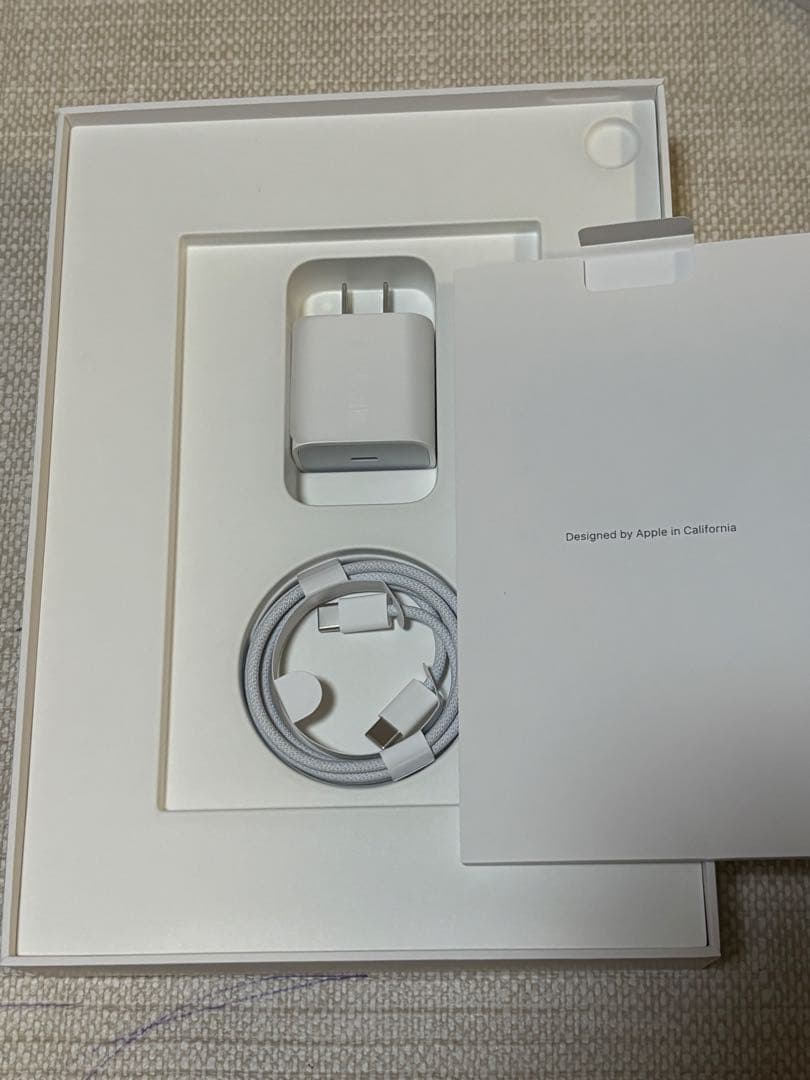 【ほぼ新品・オマケ多数】iPad Air M2 第6世代 11インチ