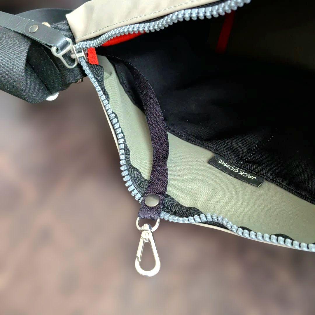 Jack Gomme グレー ナイロン ショルダーバッグ サコッシュ 軽量