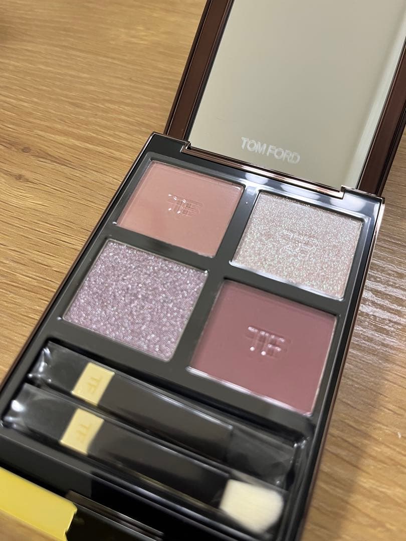 TOMFORD トムフォード 01S アイカラー クォード メタリック モーブ