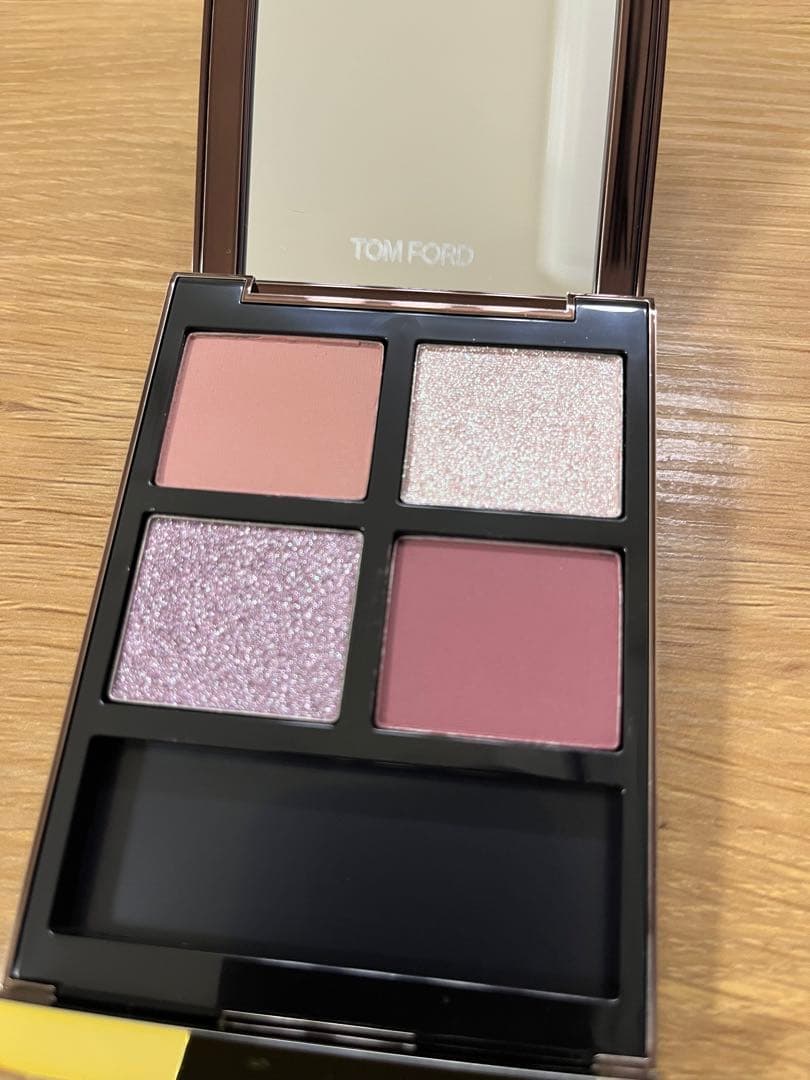 TOMFORD トムフォード 01S アイカラー クォード メタリック モーブ