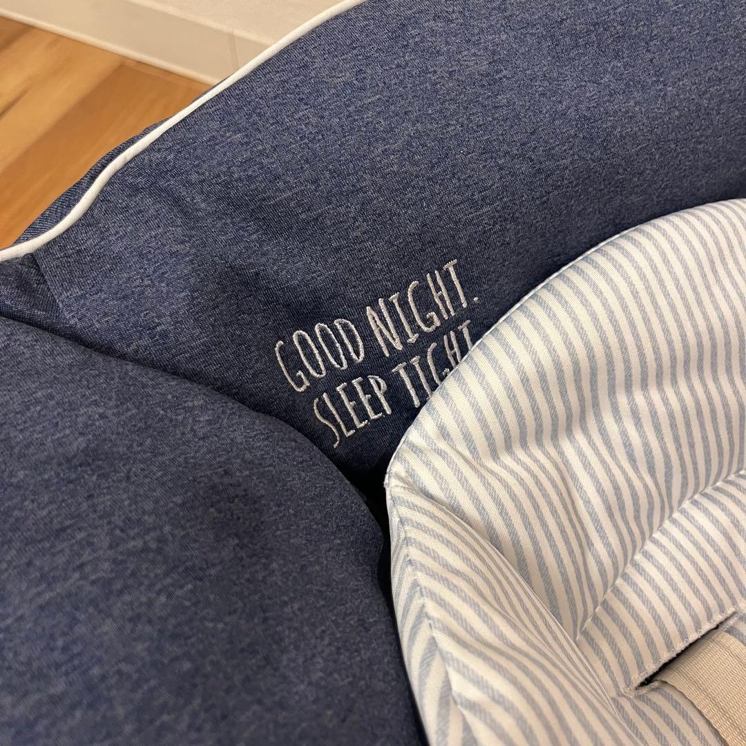 【美品・動作確認済】コンビ 電動 ハイローチェア ネムリラ4キャス AT