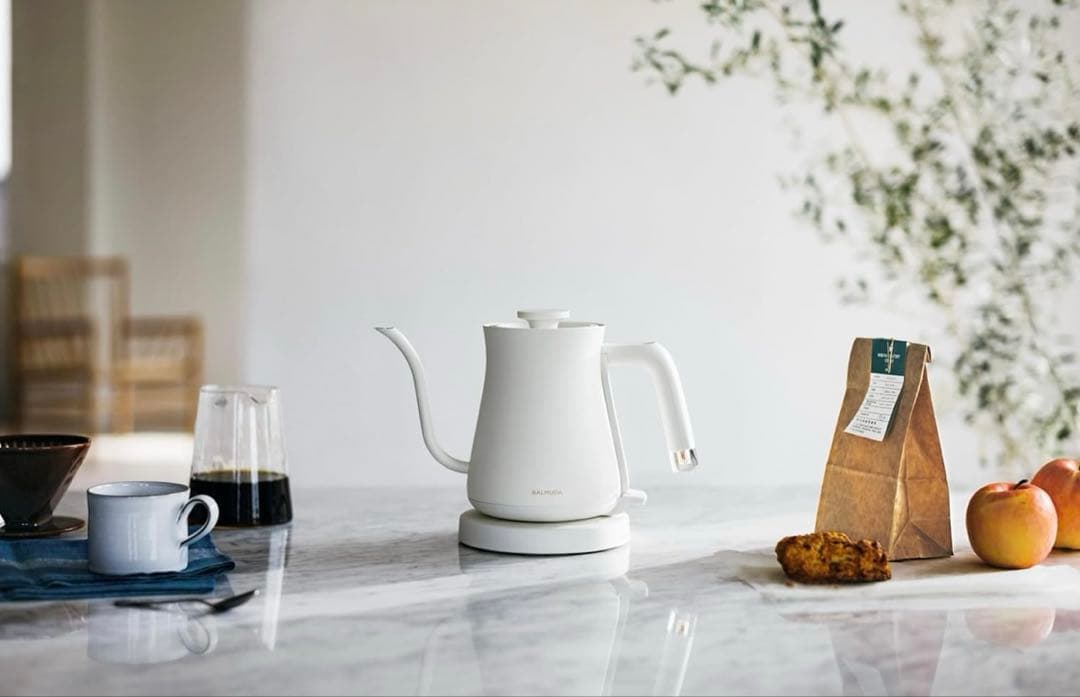新品未開封　バルミューダ 電気ケトル　BALMUDA The Pot ホワイト