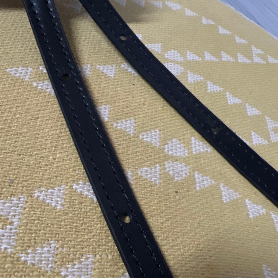 ロエペ　LOEWFフォントトート(ラフィア)ラージかごバッグ