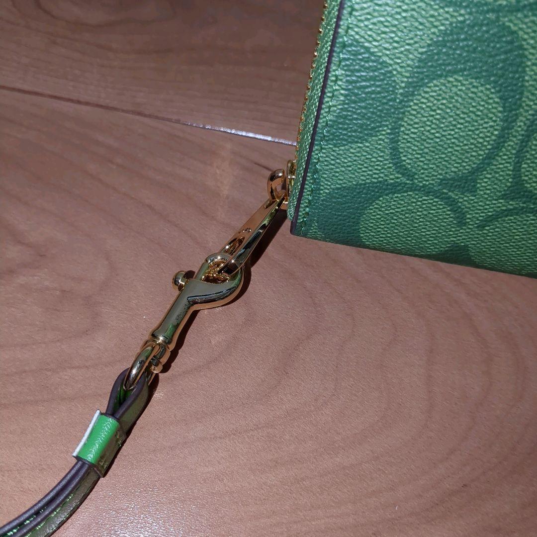 【新品】COACH アウトレット コーチ シグネチャー 長財布 グリーン 贈り物