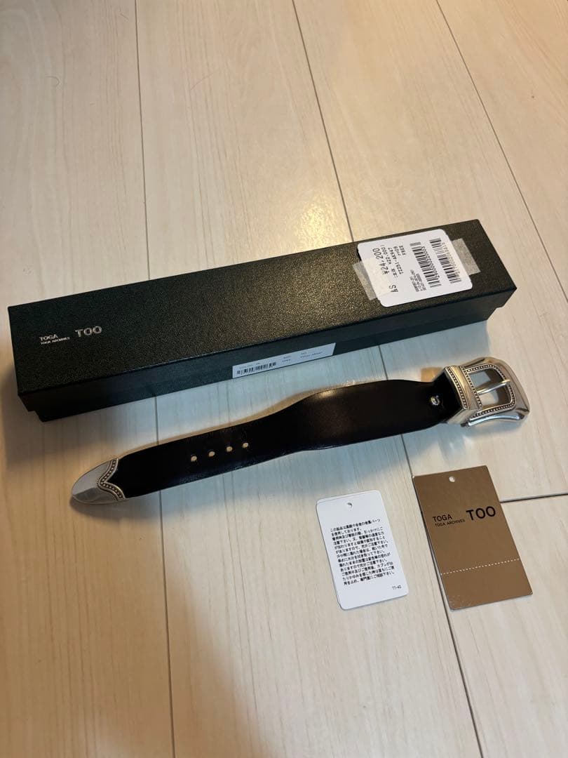 TOGA TOO レザーバングル