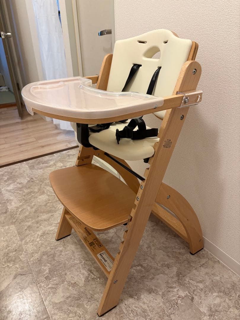 【組立て不要！美品】ビヨンド　ベビーチェアー