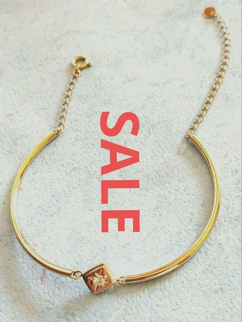 バングル　18金　ダイヤ付き 2月1日迄の価格