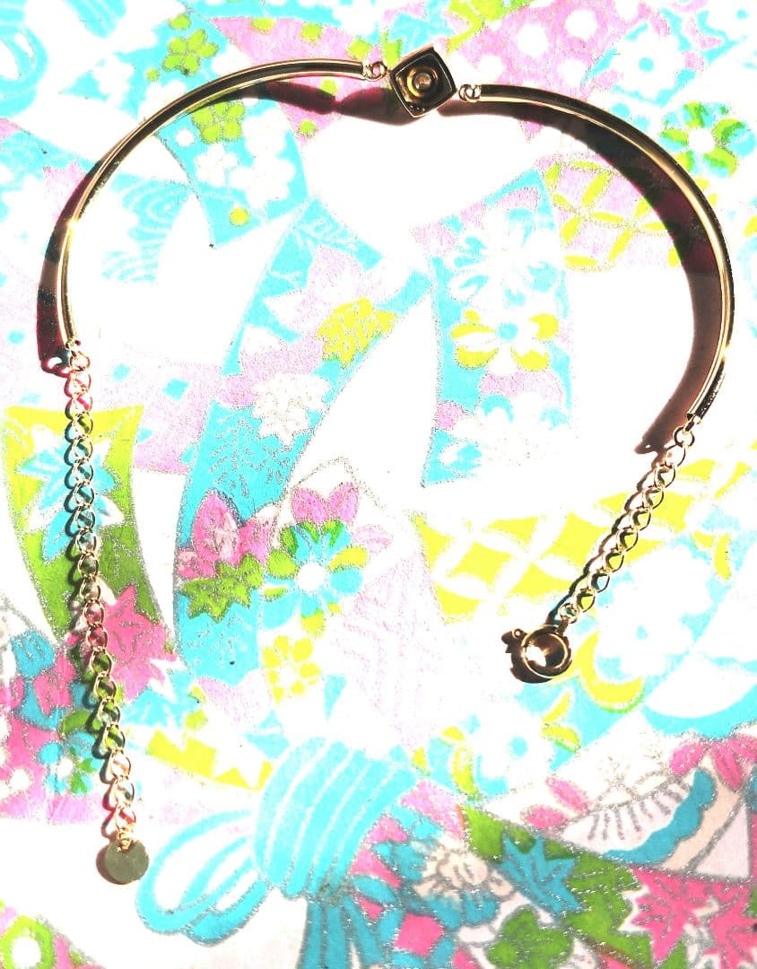 バングル　18金　ダイヤ付き 2月1日迄の価格