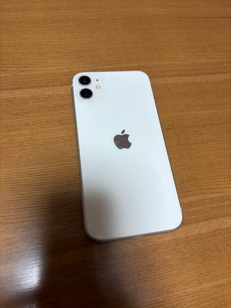 Apple iPhone 11 ホワイト