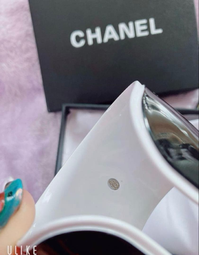 CHANEL マーク入り バングル ブレスレット ブラック