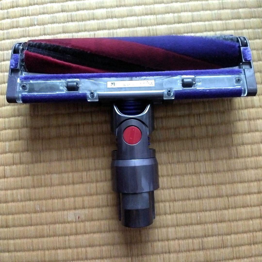 Dyson v8 slim fluffy+　コードレスクリーナースタンドセット