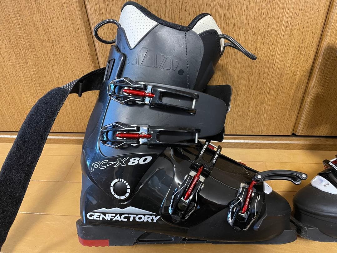 ☆綺麗です☆GENFACTORY☆27.0cm☆ブラック☆スキーブーツ☆