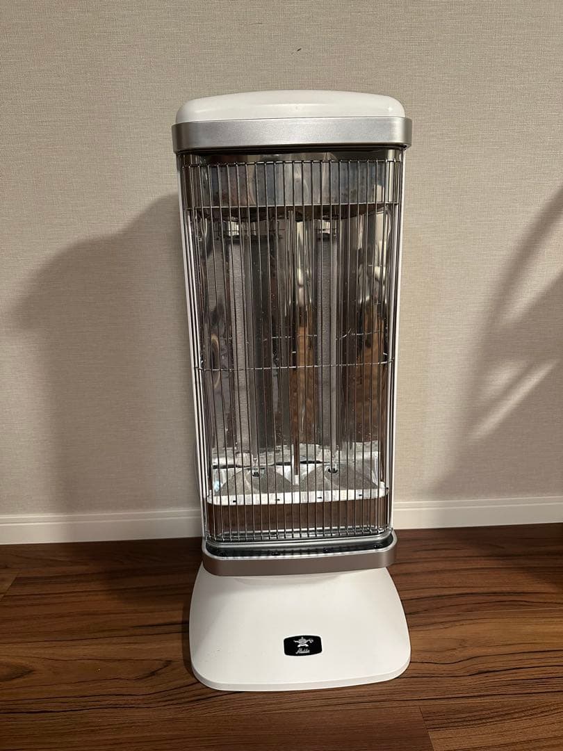 アラジン　遠赤グラファイトヒーター　CAH-2G10E