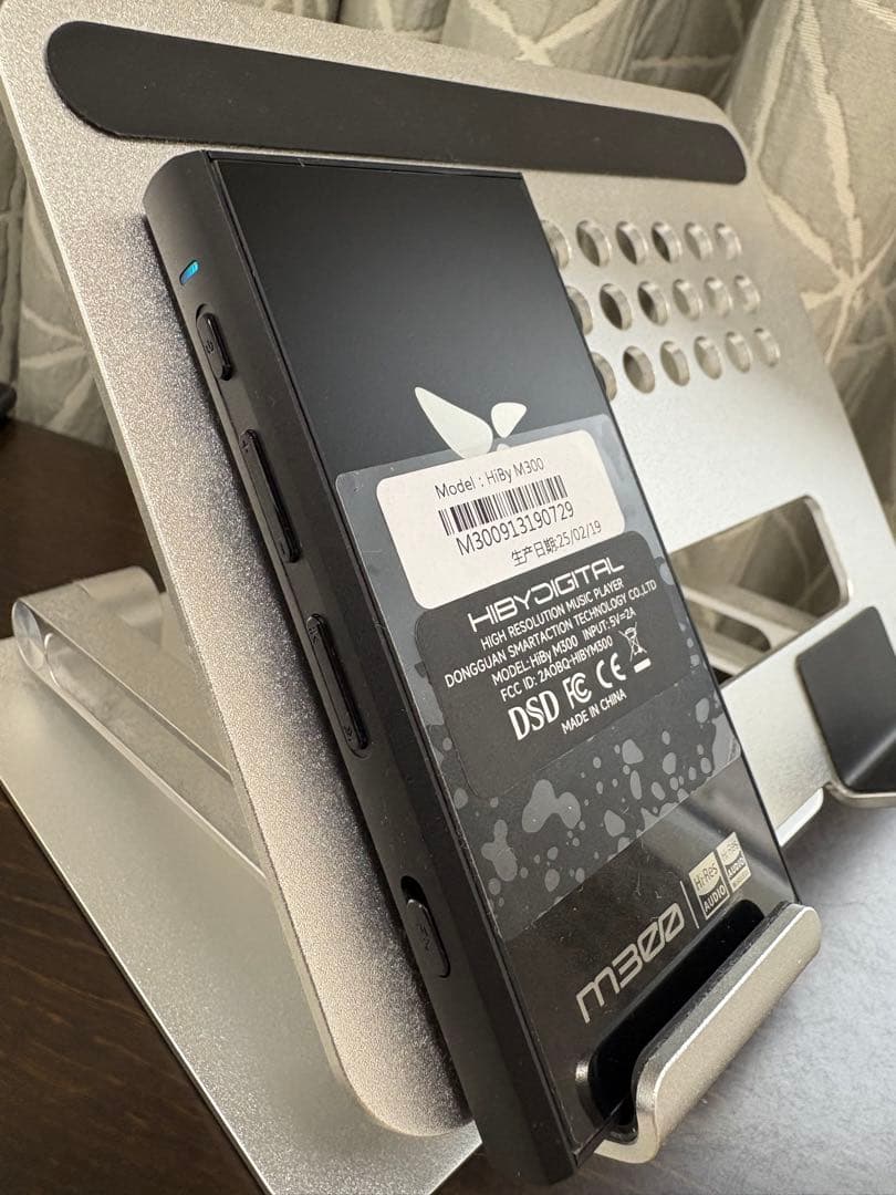 超美品Hiby M300 ハイレゾ音楽プレーヤー+ケース