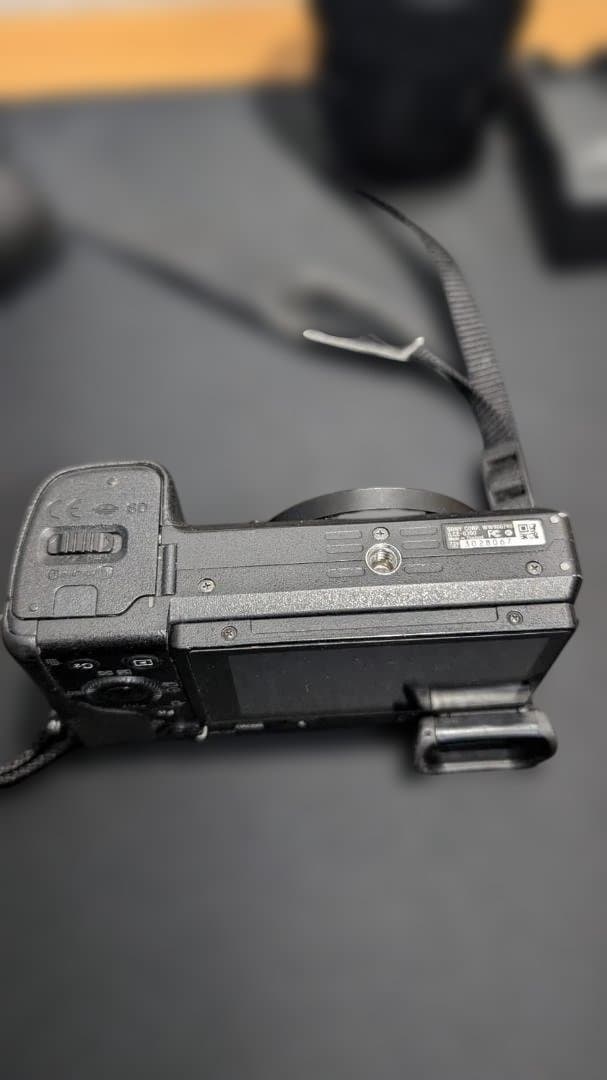 ひ*り様 SONY α6300 デジタル一眼レフカメラ レンズ18-105mm