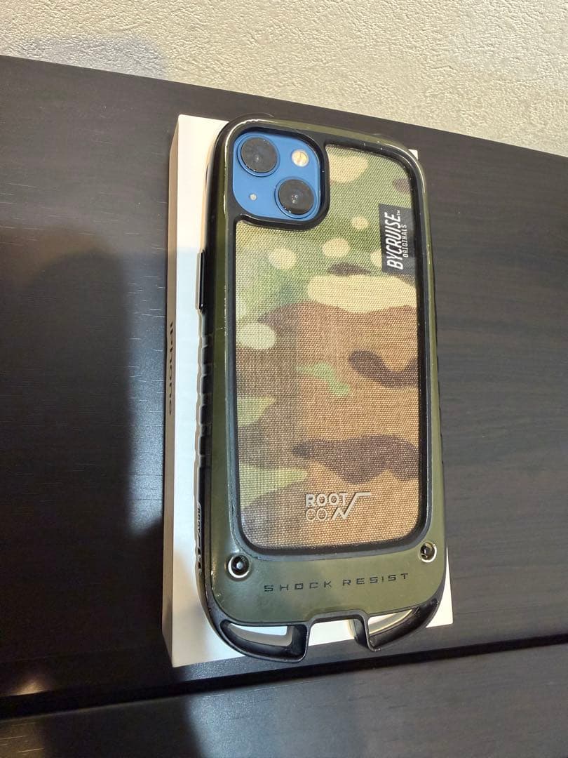 Apple iPhone アイフォン　スマホ本体　iPhone13 ケース付き