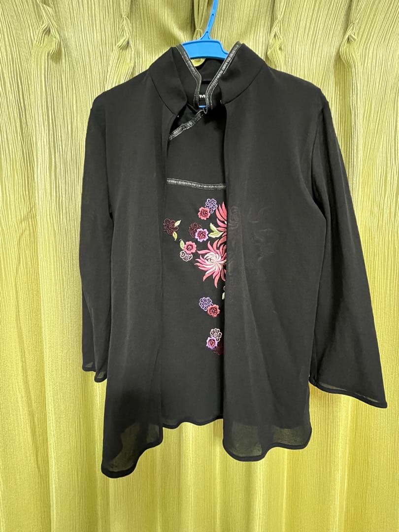 VIVIENNE TAM チャイナカラー刺繍ノースリーブ七分袖カーディガンセット