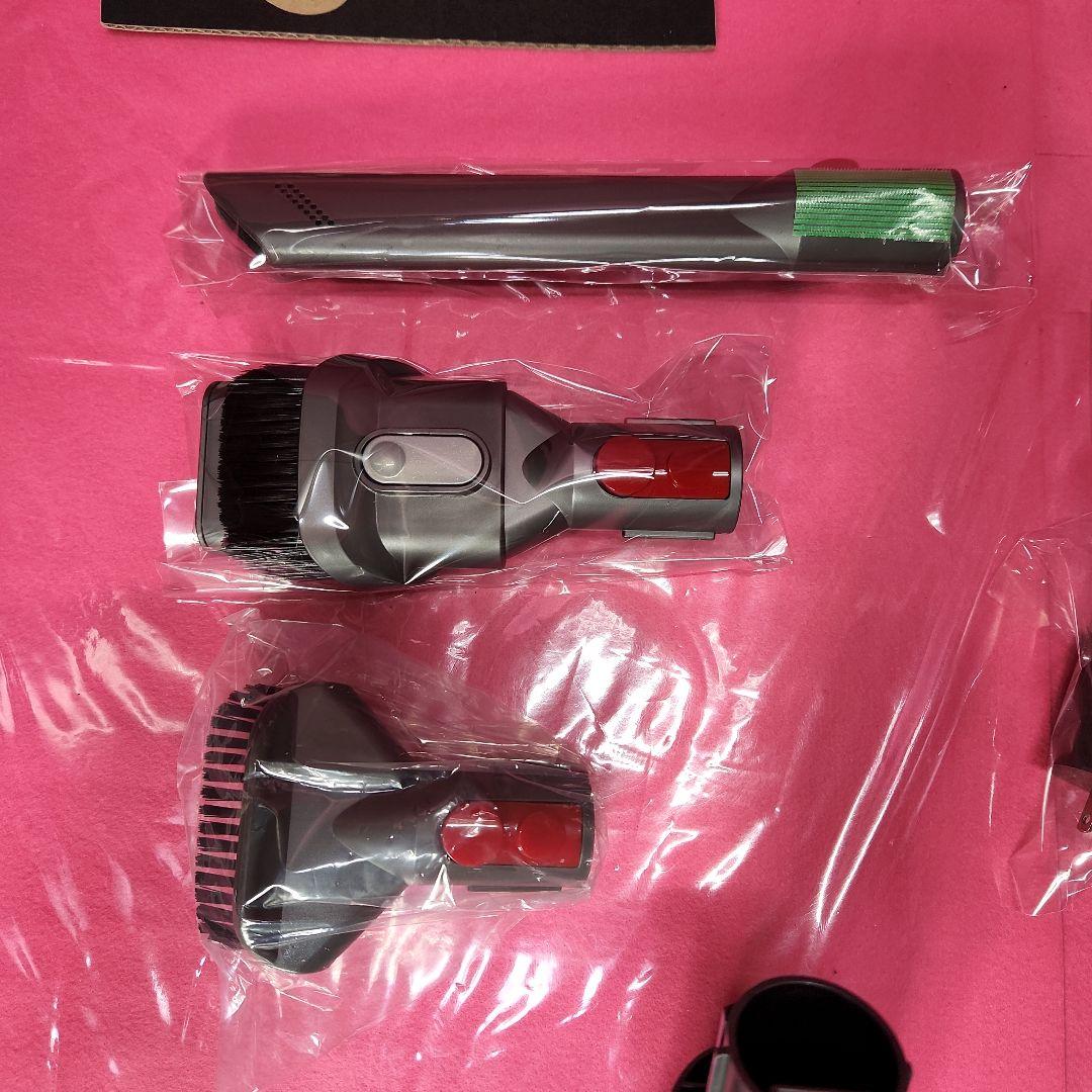 64 ダイソンV7（SV11）コードレス掃除機