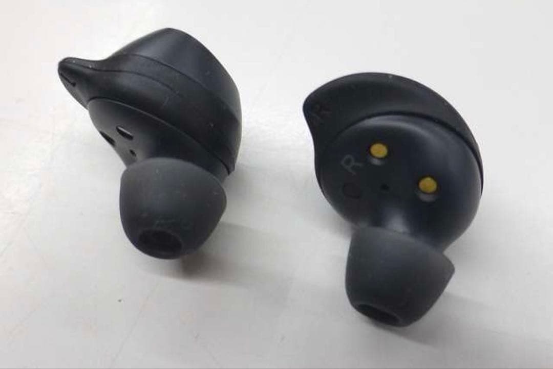 BTSワイヤレスイヤホン　 コラボ カード付き