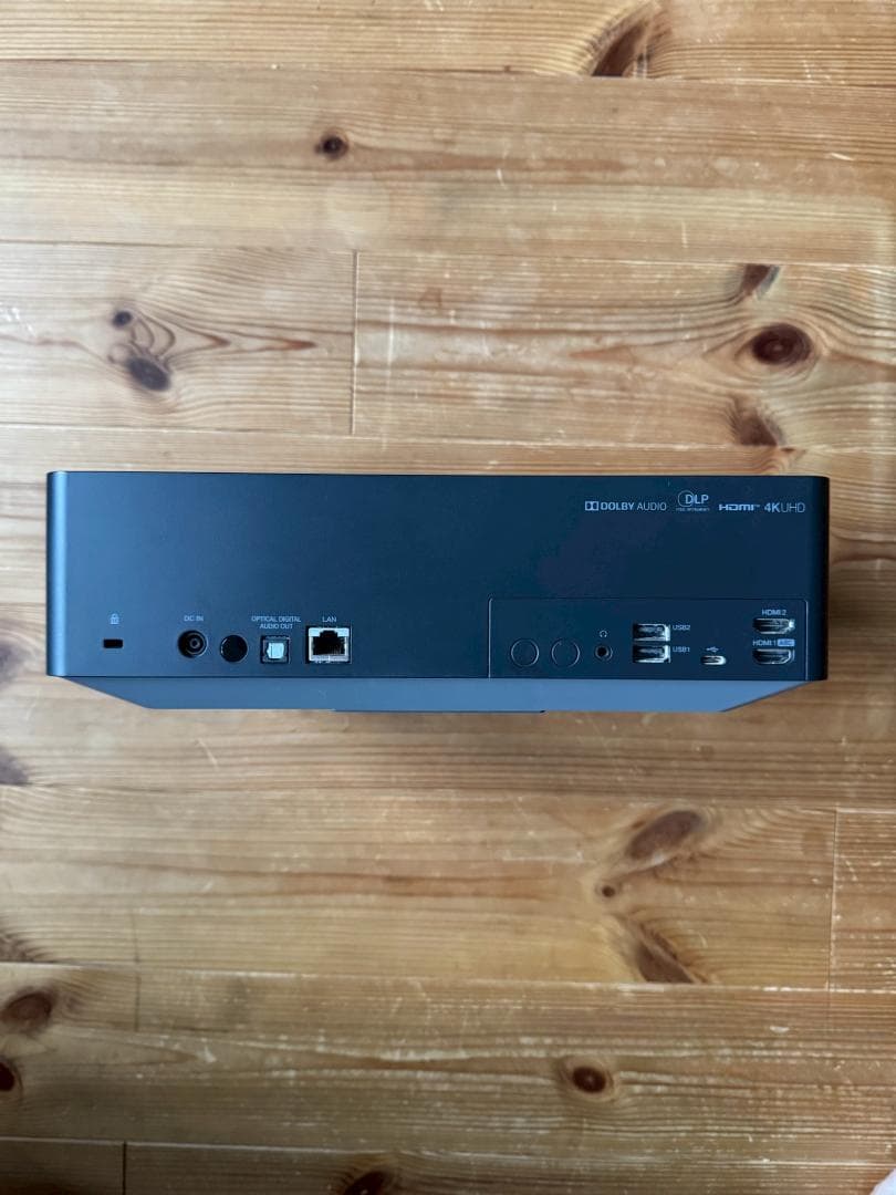 【歳末値下げ】LG 4K LEDプロジェクターHU70LS