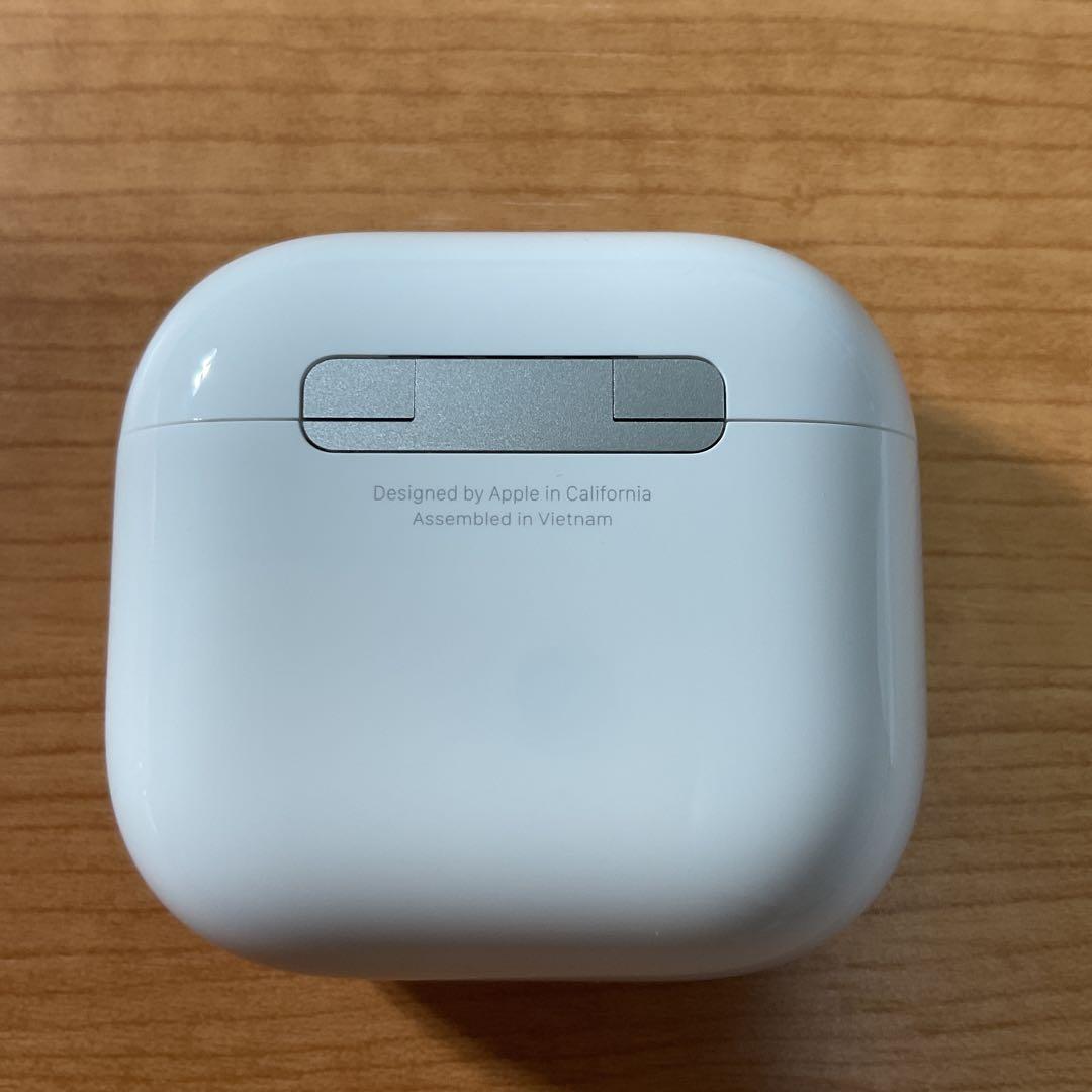 Apple AirPods 4 アクティブノイズ キャンセリング搭載