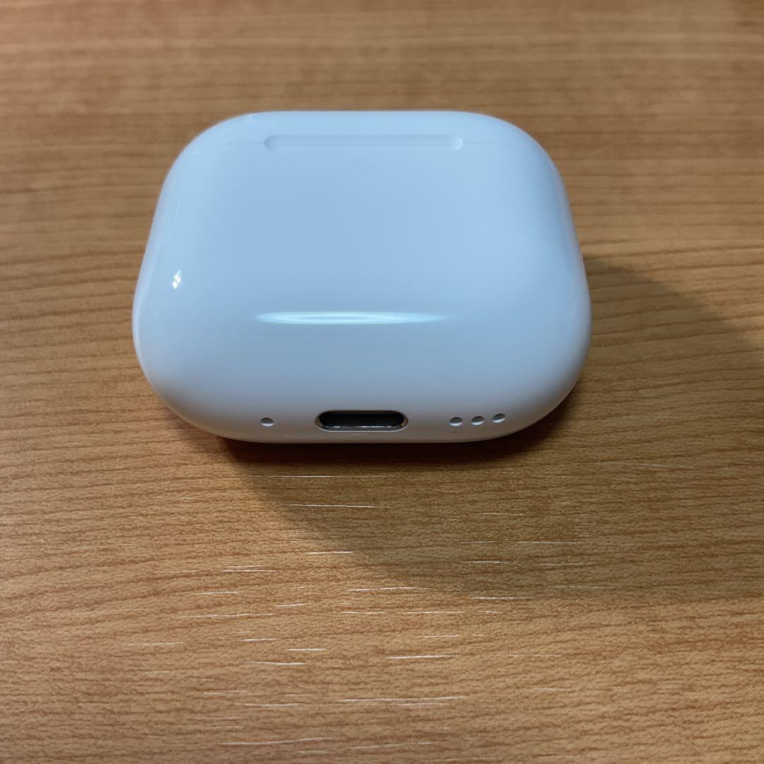 Apple AirPods 4 アクティブノイズ キャンセリング搭載