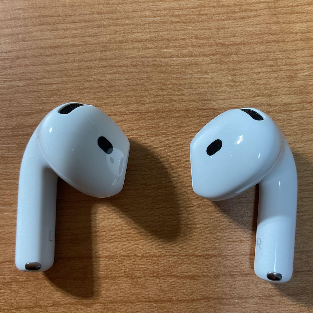Apple AirPods 4 アクティブノイズ キャンセリング搭載