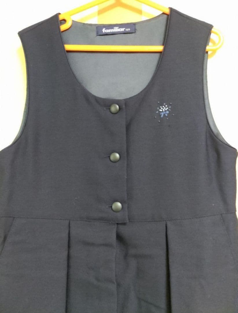 familiar　お受験アンサンブル(125㌢)花刺繍　ホツレ？あり　濃紺　清楚