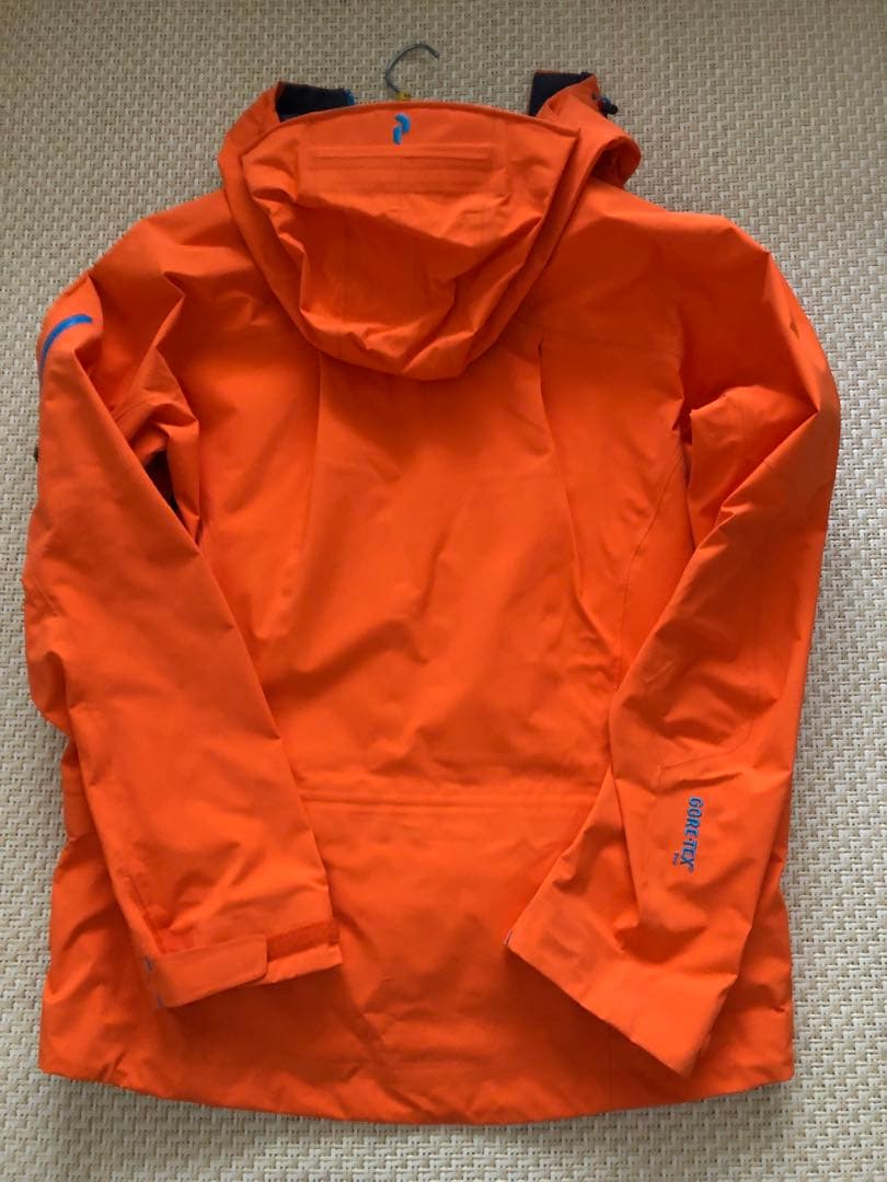 美品Peak Performanceスキーゴアテックスジャケット＆パンツM