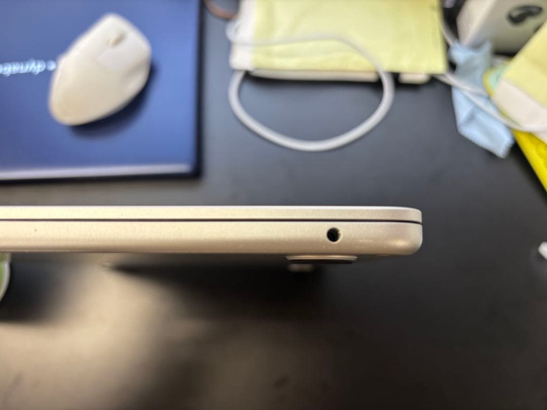 MacBook Air 13.6 Apple M2チップ搭載モデル 2022年