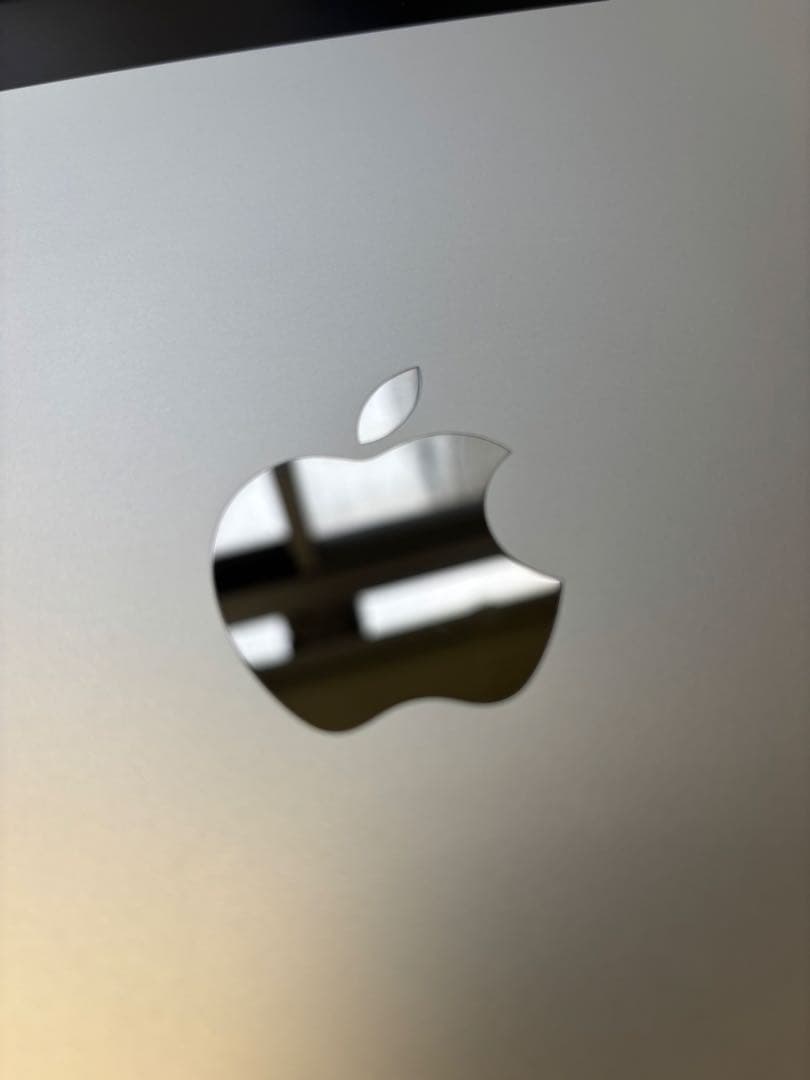 MacBook Air 13.6 Apple M2チップ搭載モデル 2022年