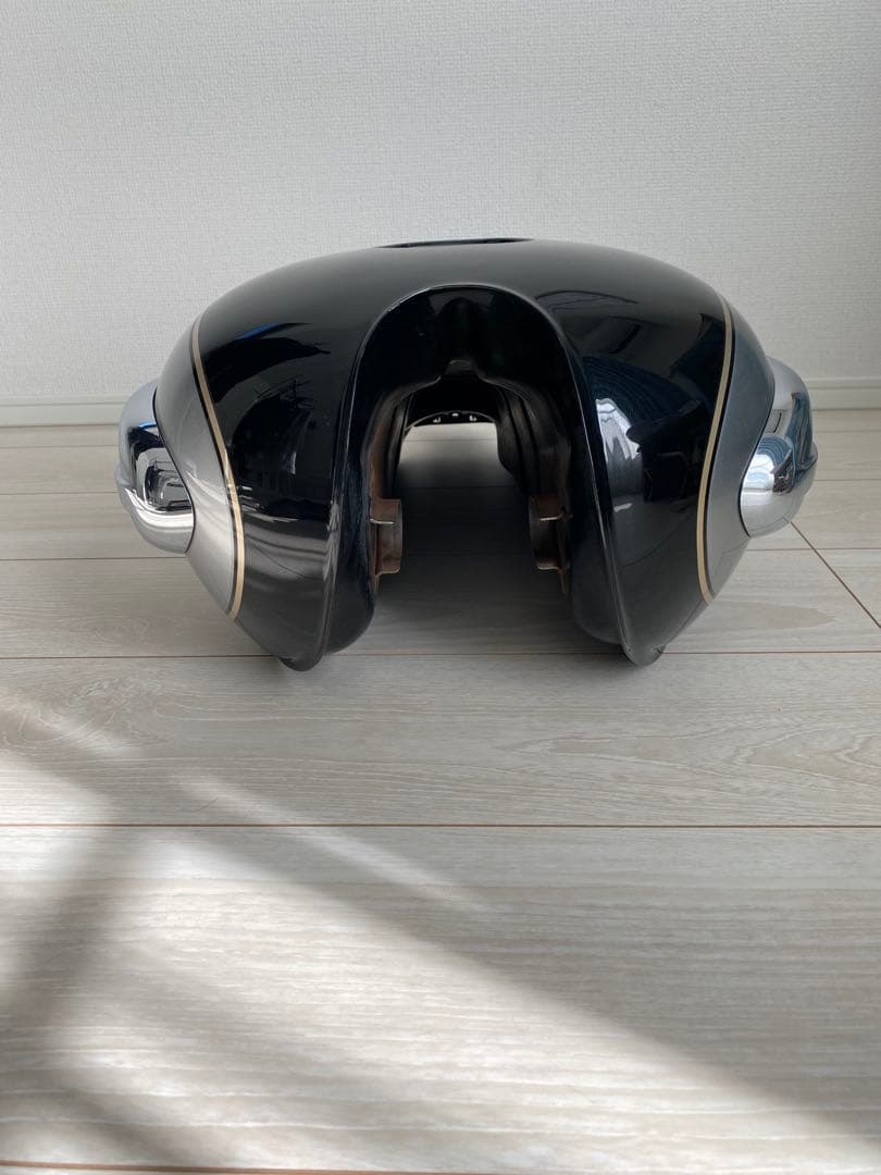 カワサキ　W650 2007年式　純正タンク