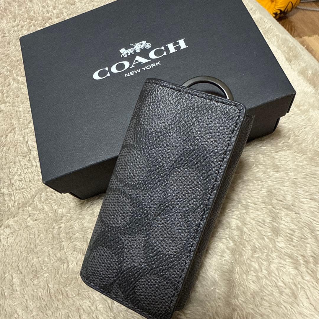〝完全未使用〟COACH ベルトリング付きキーケース
