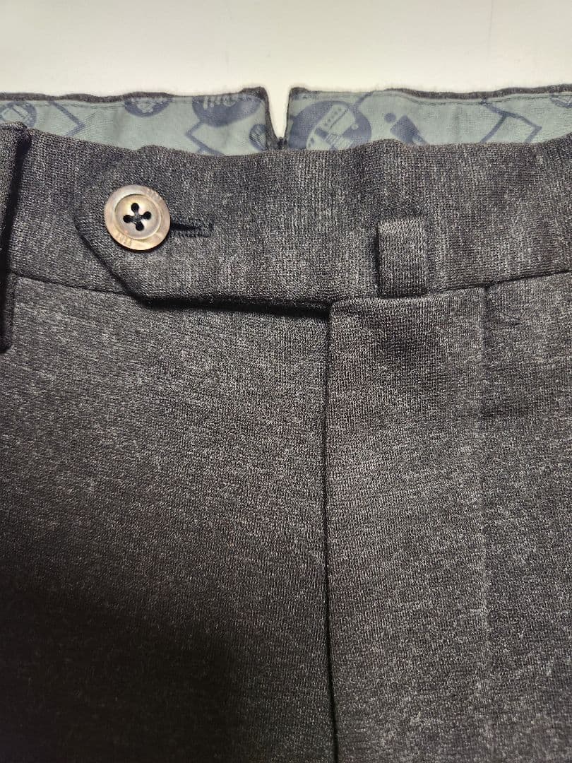 ピーティーゼロウーノ　TRAVELLER　テクノジャージー　濃灰　48　秋冬