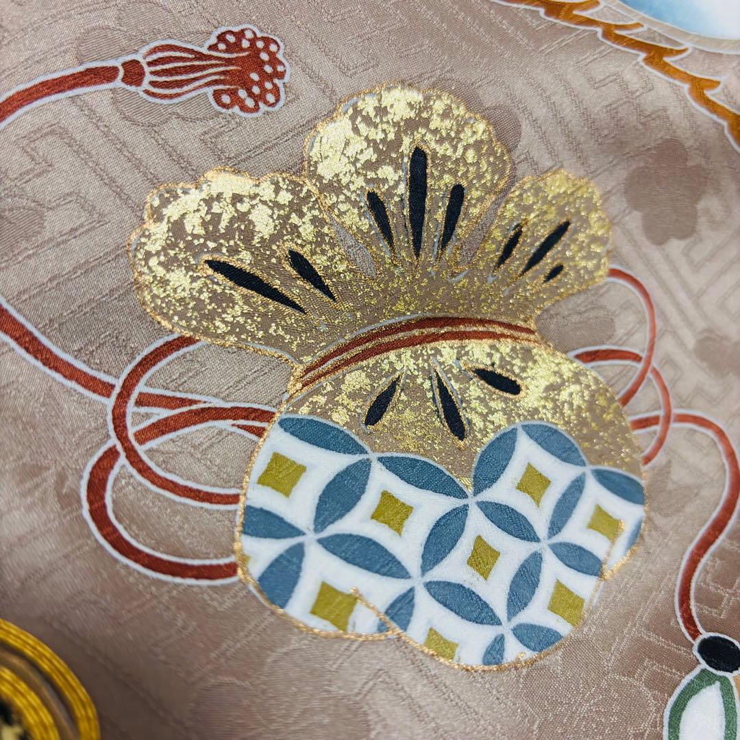 【新品】新色モカ色❗️正絹 京友禅 金駒刺繍 本金彩 襦袢付 新品たとう紙付 正絹