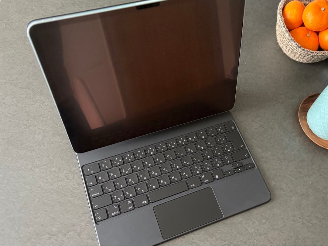 iPad Air（M3）13インチ 256GB magic keyboard付属