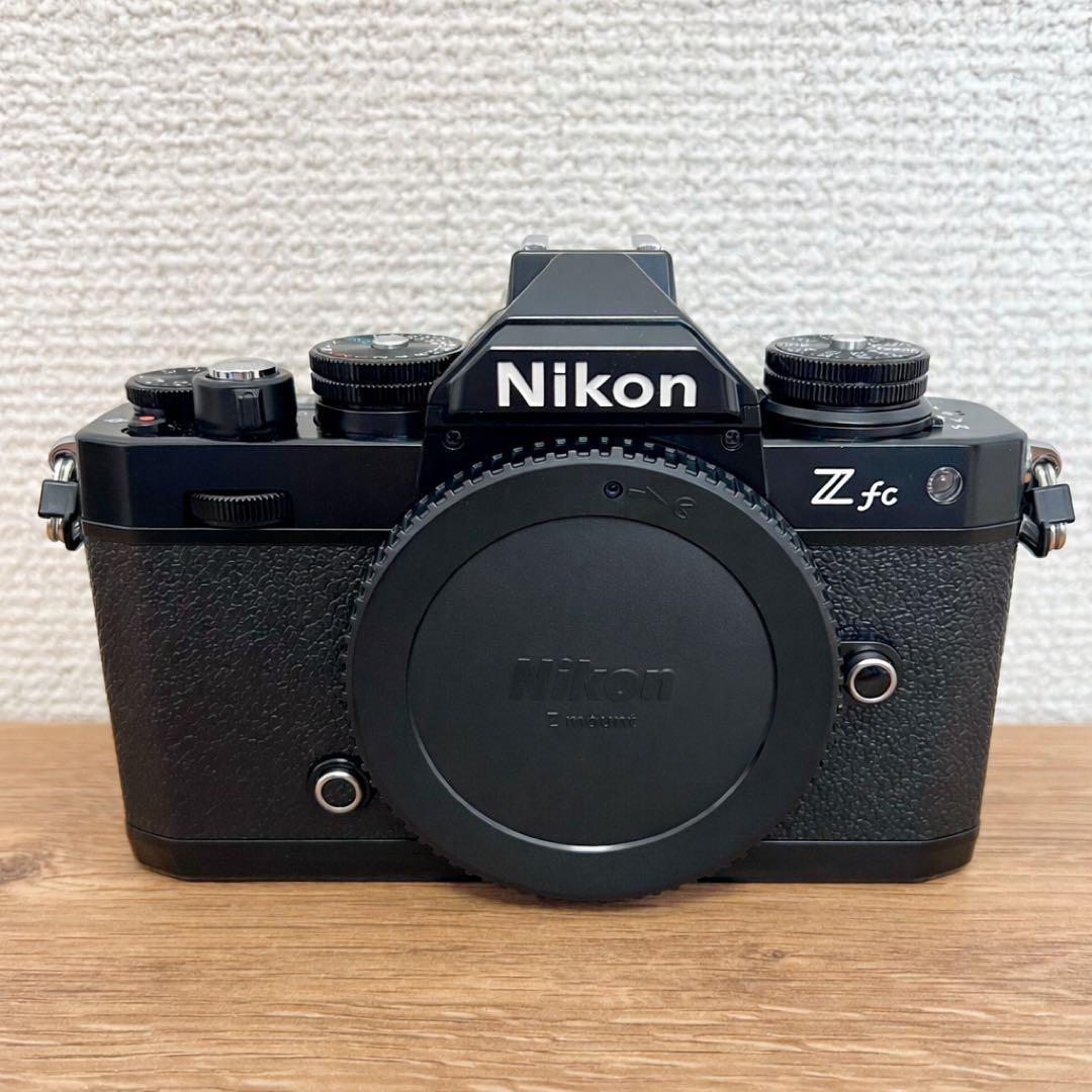 ニコン Zfc 28mm f/2.8 Special Edition ブラック