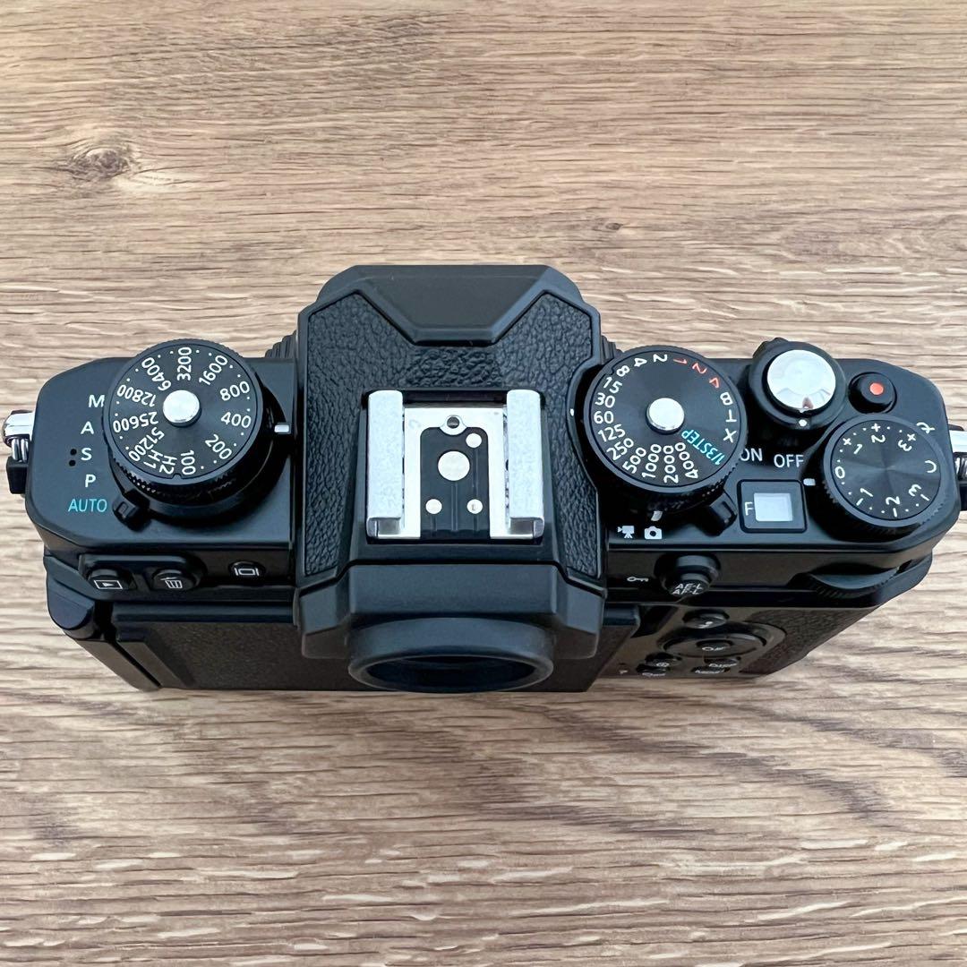 ニコン Zfc 28mm f/2.8 Special Edition ブラック